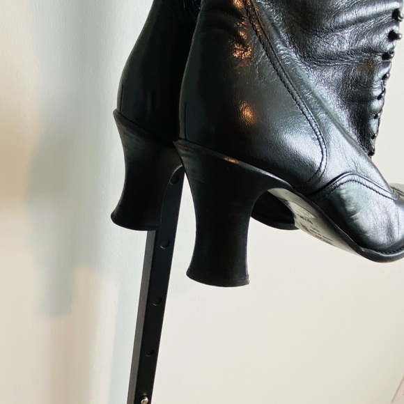 Vintage Victorian Style Via Spiga Black Genuine Patent Leather Laced Tall Boots - Picture 11 of 15